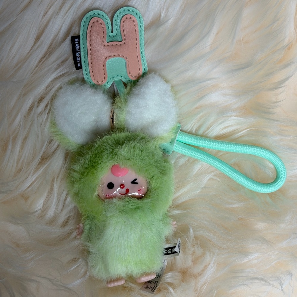 NIB Baby three super mini bunny letter H with rare EMOJI face